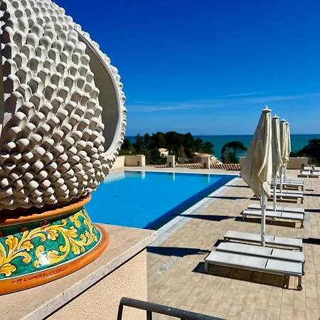 Apartahotel Seaside Pool Cefalú
