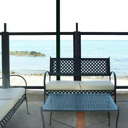 Apartahotel Seaside Pool 4*