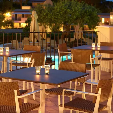 Seaside Pool 4* Cefalú